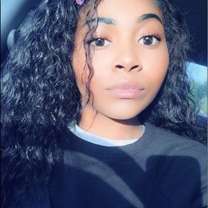 Meet your Posher, Laâcoria